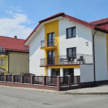 Comenius Apartments - Apartmany Na Rohu Svidnik Extérieur photo