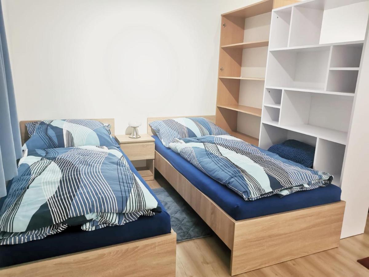 Comenius Apartments - Apartmany Na Rohu Svidnik Extérieur photo