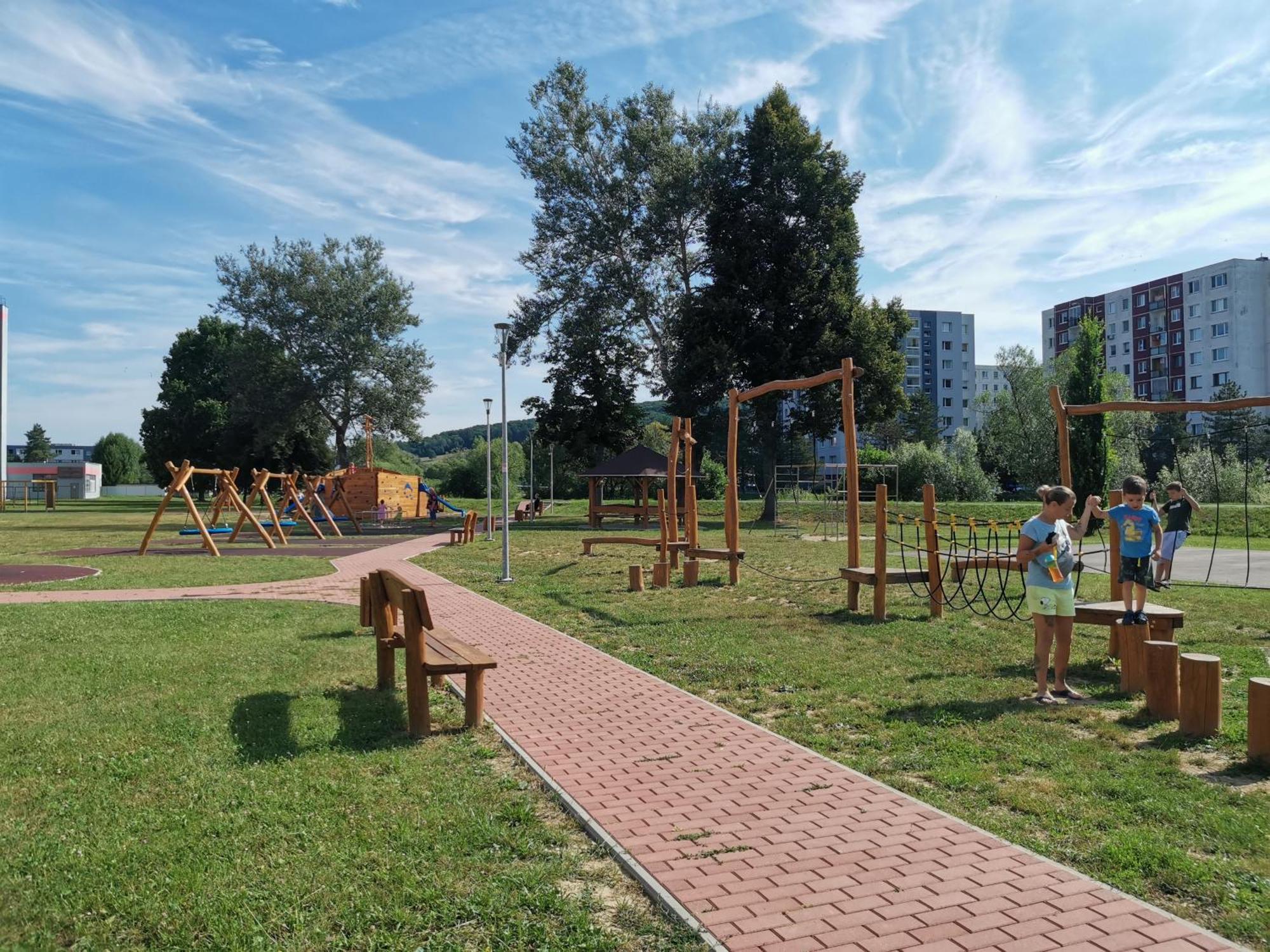 Comenius Apartments - Apartmany Na Rohu Svidnik Extérieur photo